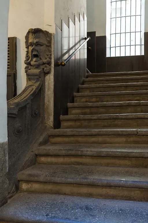 Don Pedro Rooms Vicere Di Toledo In The City Center Napoli Affittacamere