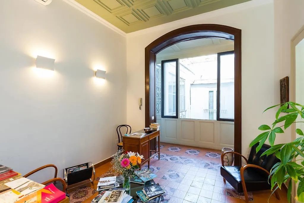 Affittacamere Don Pedro Rooms Vicere Di Toledo In The City Center Napoli