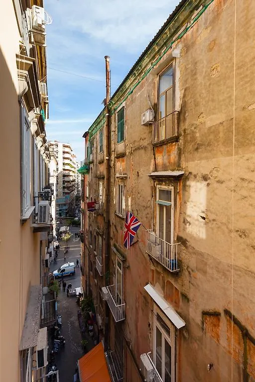 Don Pedro Rooms Vicere Di Toledo In The City Center Naples Italy