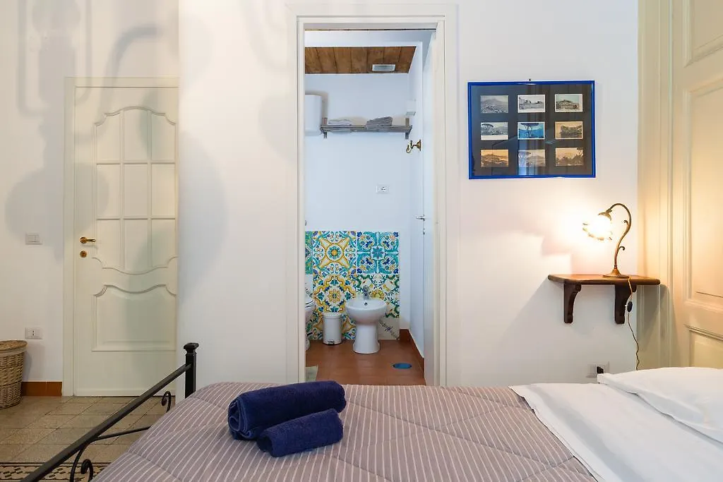 Don Pedro Rooms Vicere Di Toledo In The City Center نابولي