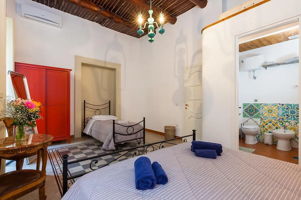 Don Pedro Rooms Vicere Di Toledo In The City Center نابولي بيت ضيافة