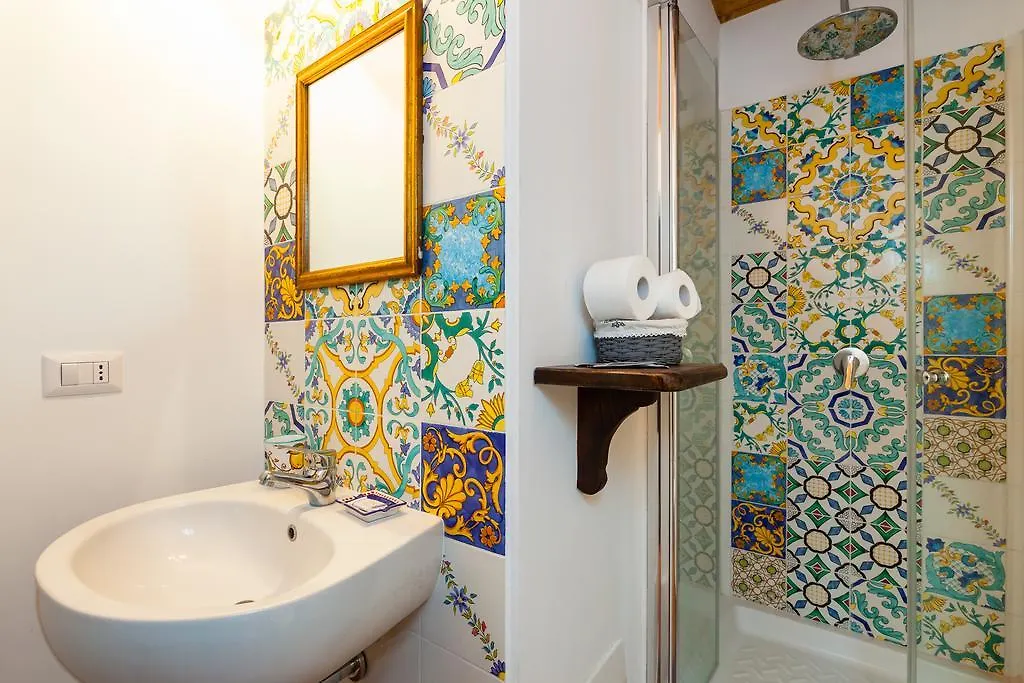 Don Pedro Rooms Vicere Di Toledo In The City Center نابولي إيطاليا