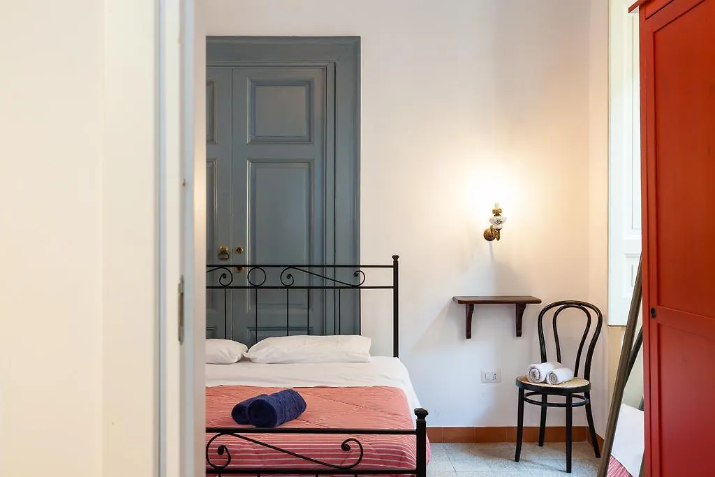 Don Pedro Rooms Vicere Di Toledo In The City Center نابولي 3*,