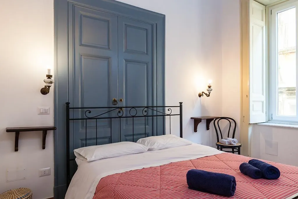 Don Pedro Rooms Vicere Di Toledo In The City Center نابولي بيت ضيافة