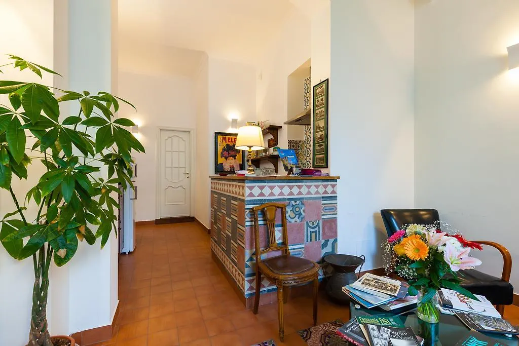 Don Pedro Rooms Vicere Di Toledo In The City Center نابولي 3*,  إيطاليا