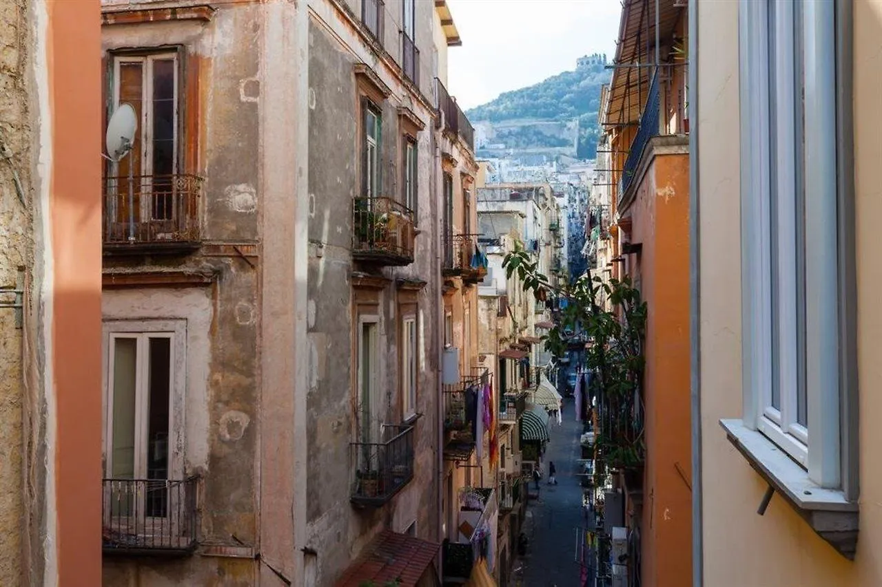 Don Pedro Rooms Vicere Di Toledo In The City Center Naples